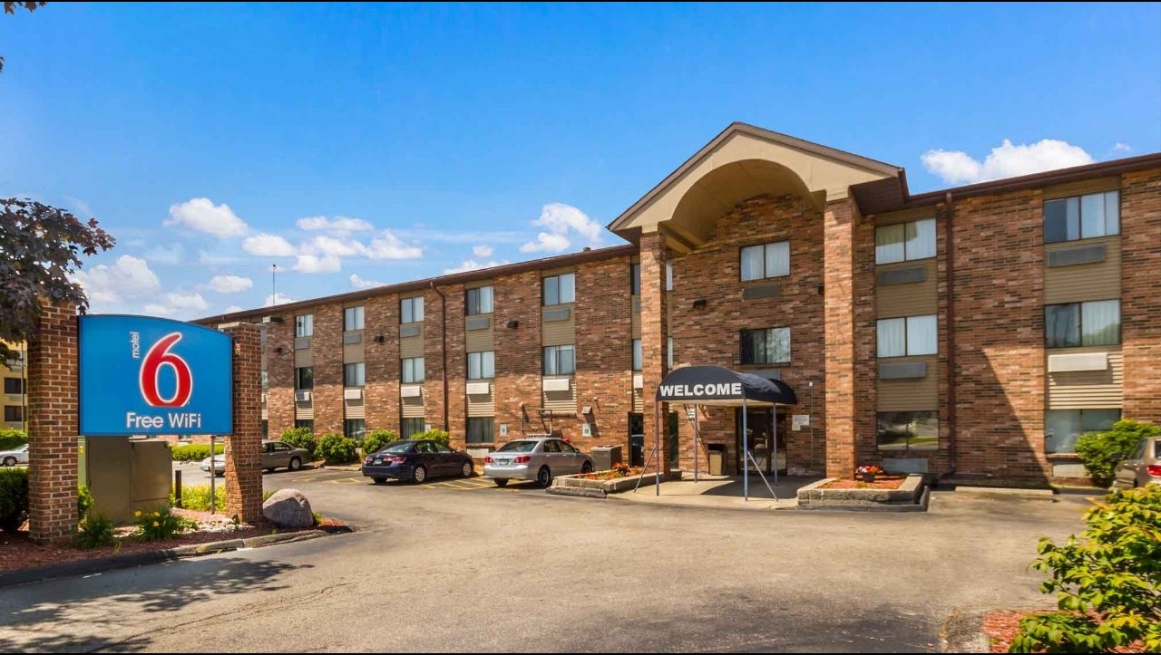 Motel 6 - Glendale, WI